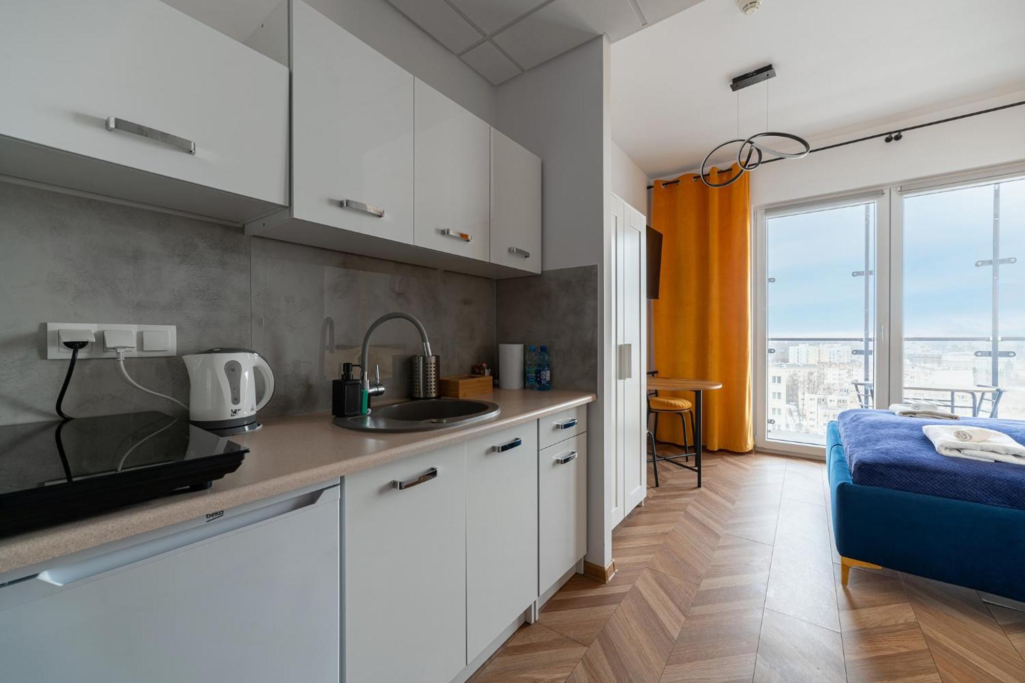 Apartamenty Wola Tower Varšava Exteriér fotografie