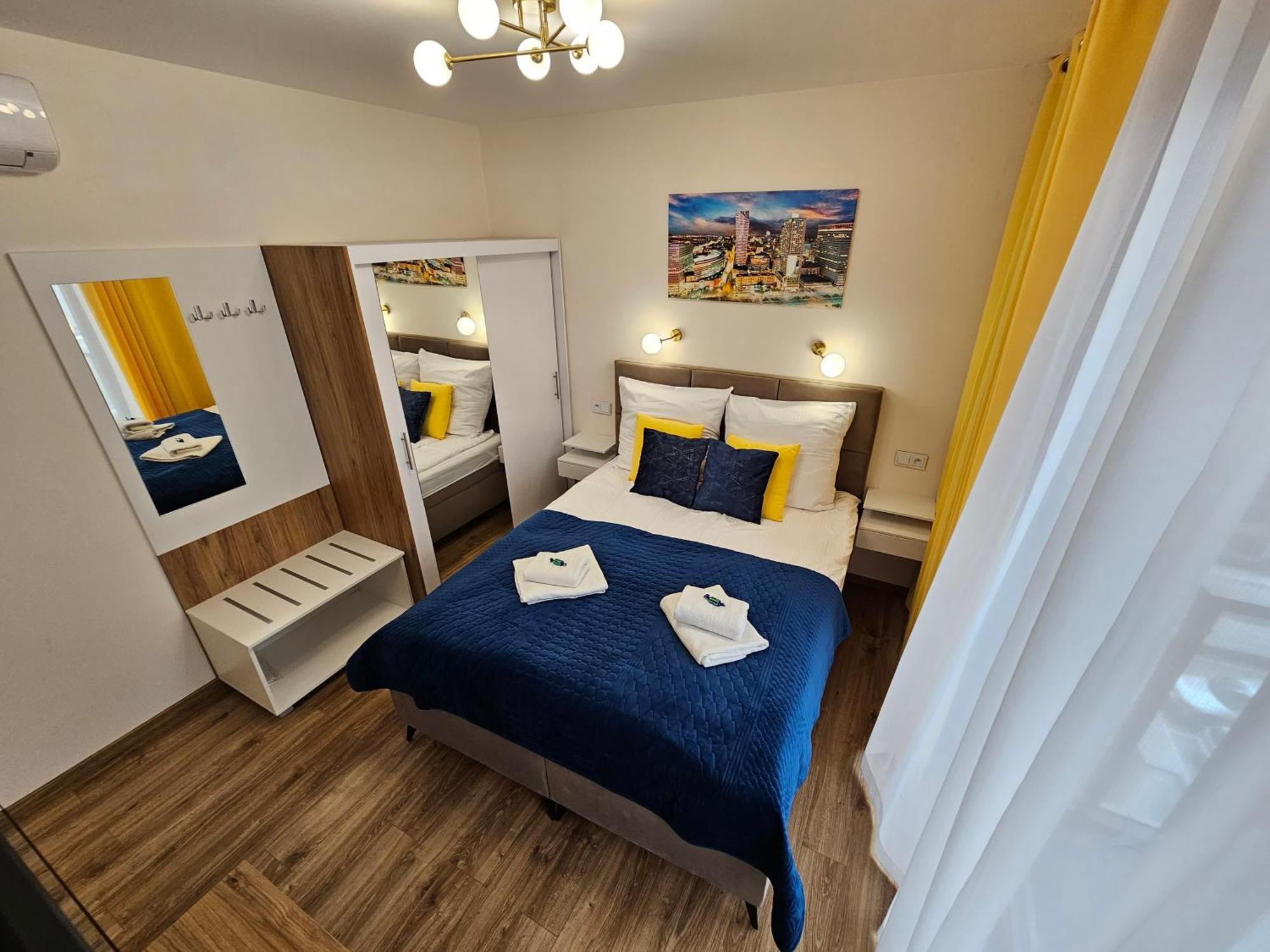 Apartamenty Wola Tower Varšava Exteriér fotografie