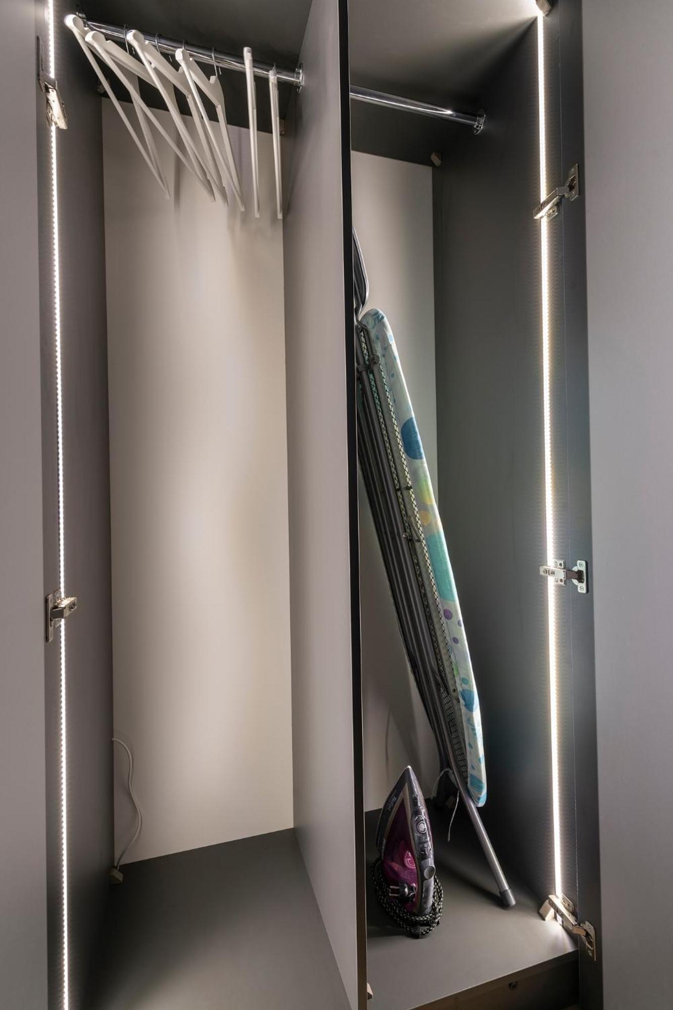 Apartamenty Wola Tower Varšava Exteriér fotografie