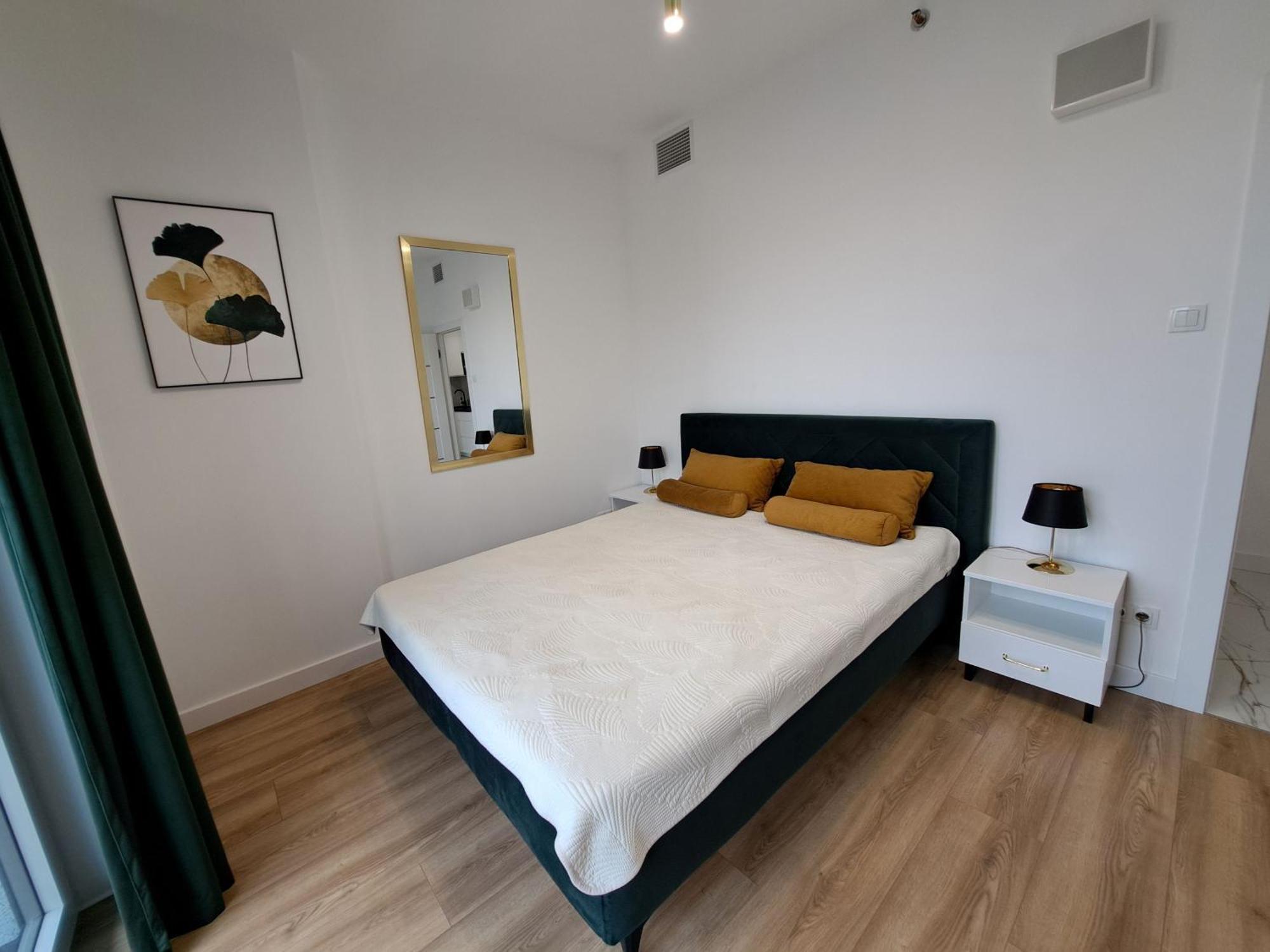 Apartamenty Wola Tower Varšava Exteriér fotografie