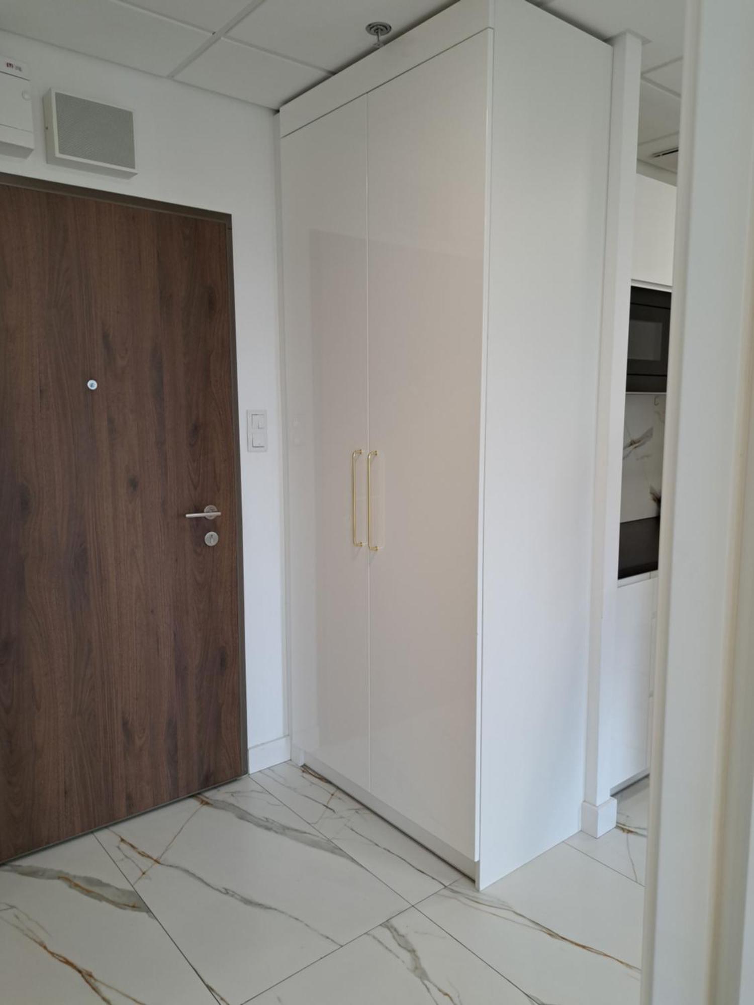 Apartamenty Wola Tower Varšava Exteriér fotografie